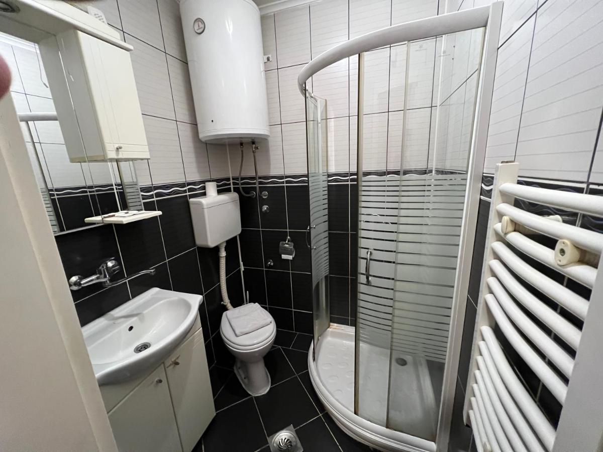 Motel Restoran Sunce Sremska Kamenica ภายนอก รูปภาพ