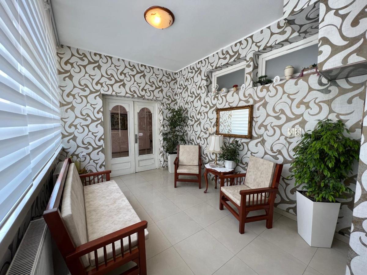 Motel Restoran Sunce Sremska Kamenica ภายนอก รูปภาพ
