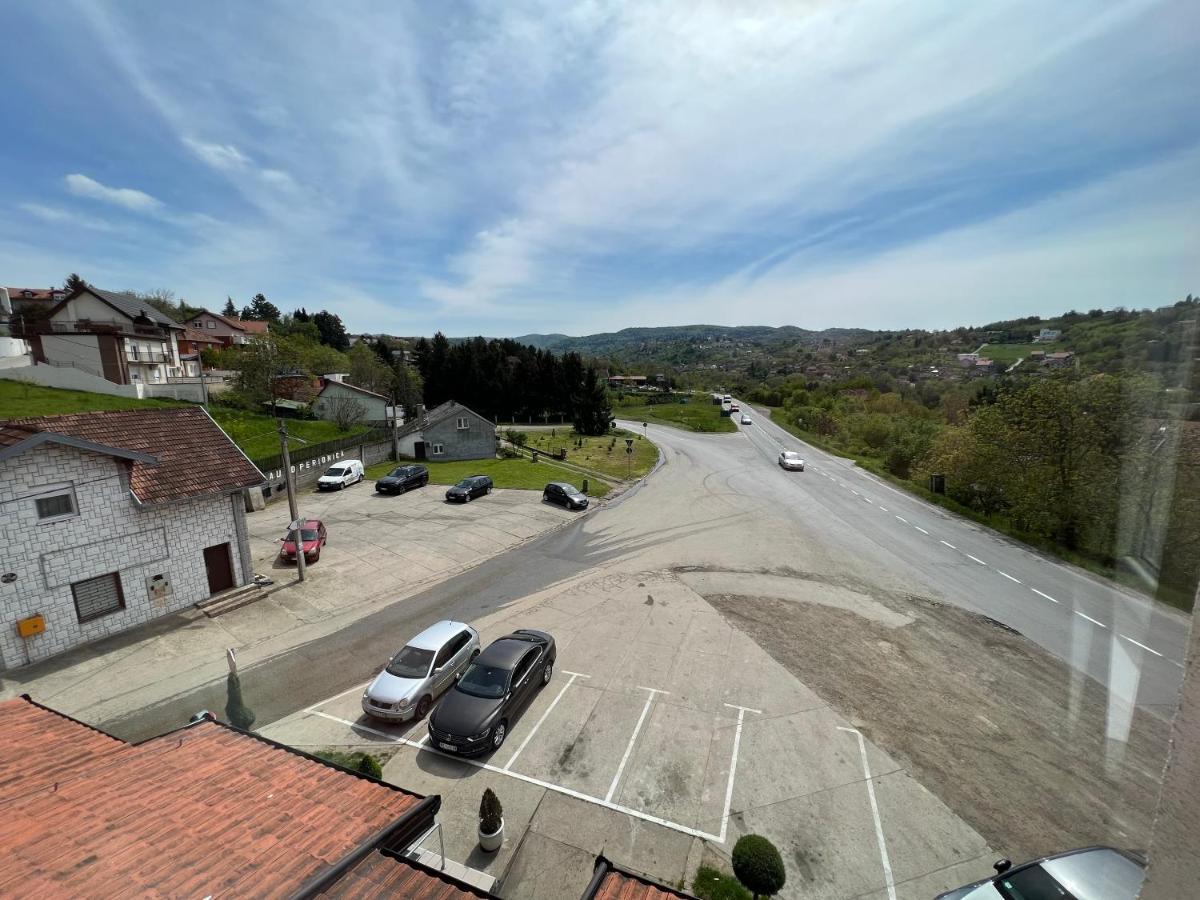 Motel Restoran Sunce Sremska Kamenica ภายนอก รูปภาพ
