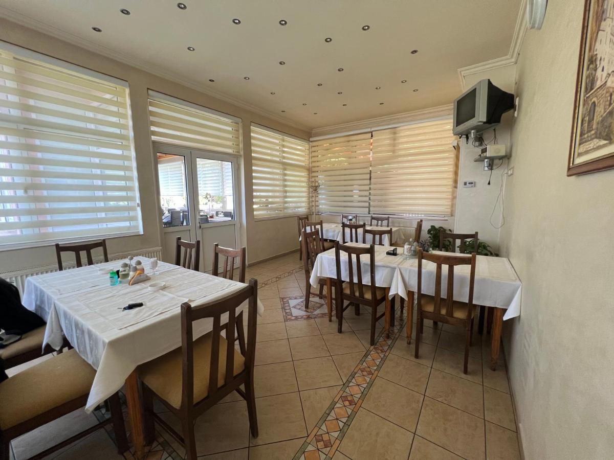 Motel Restoran Sunce Sremska Kamenica ภายนอก รูปภาพ