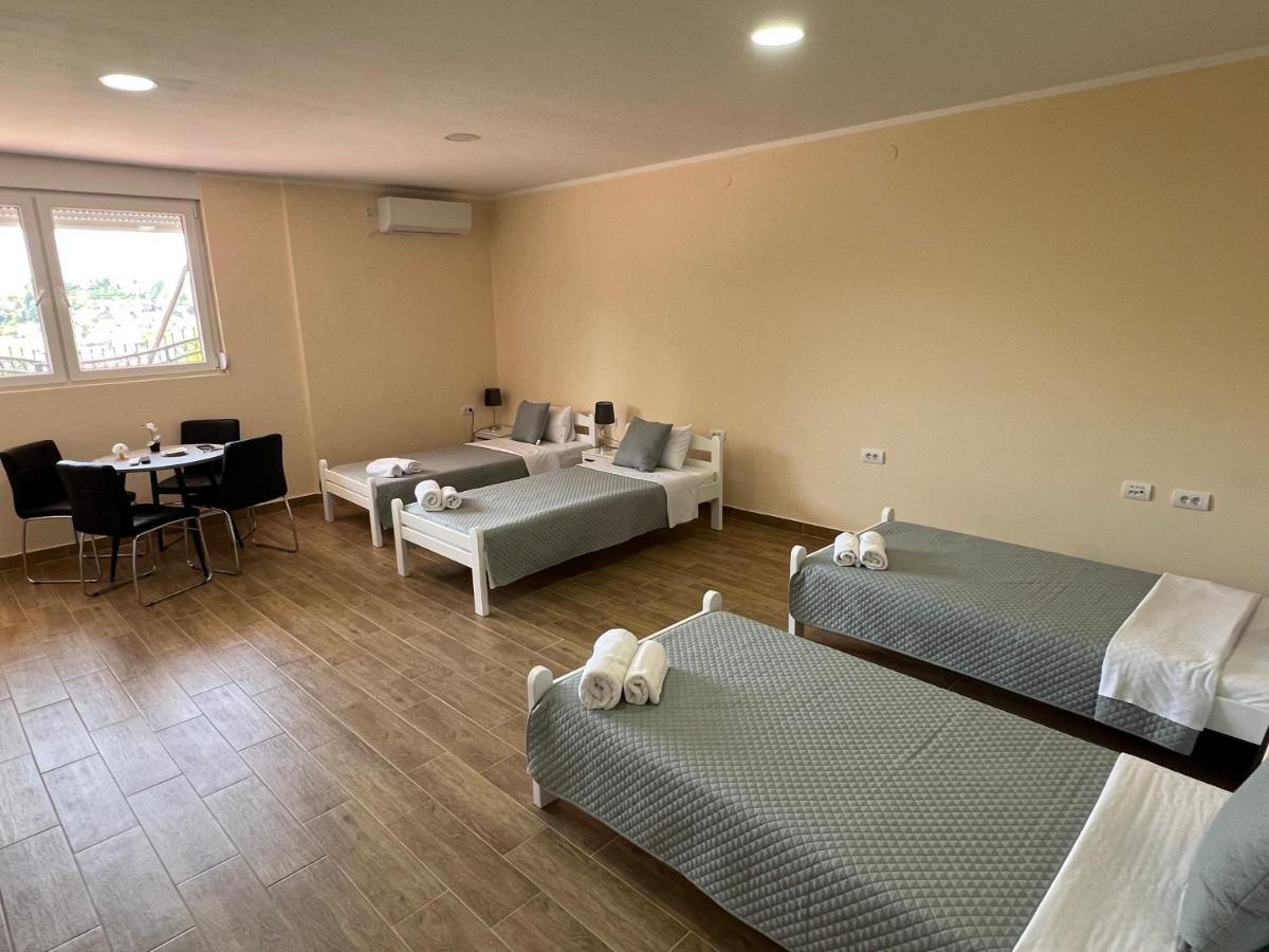 Motel Restoran Sunce Sremska Kamenica ภายนอก รูปภาพ