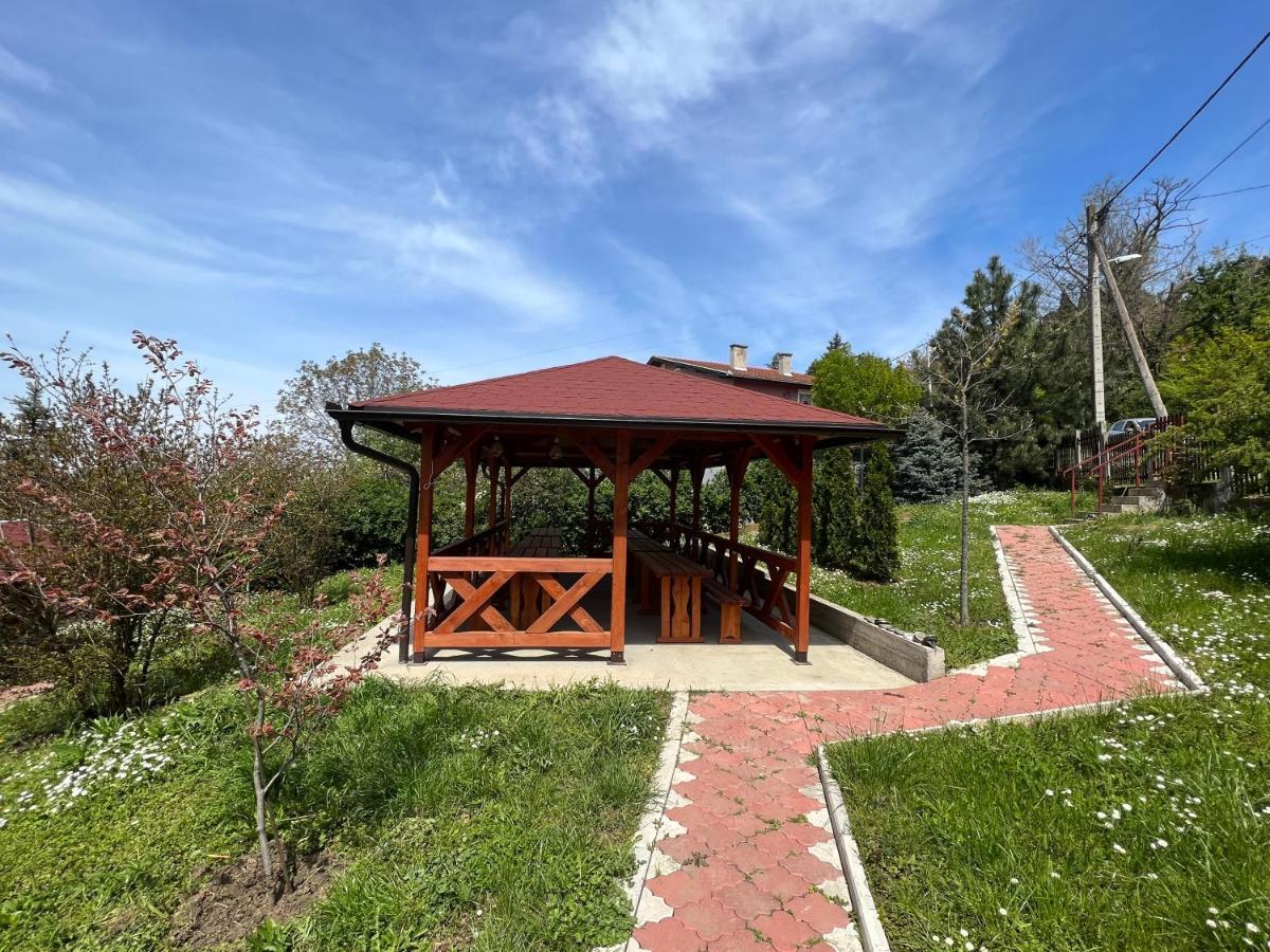 Motel Restoran Sunce Sremska Kamenica ภายนอก รูปภาพ