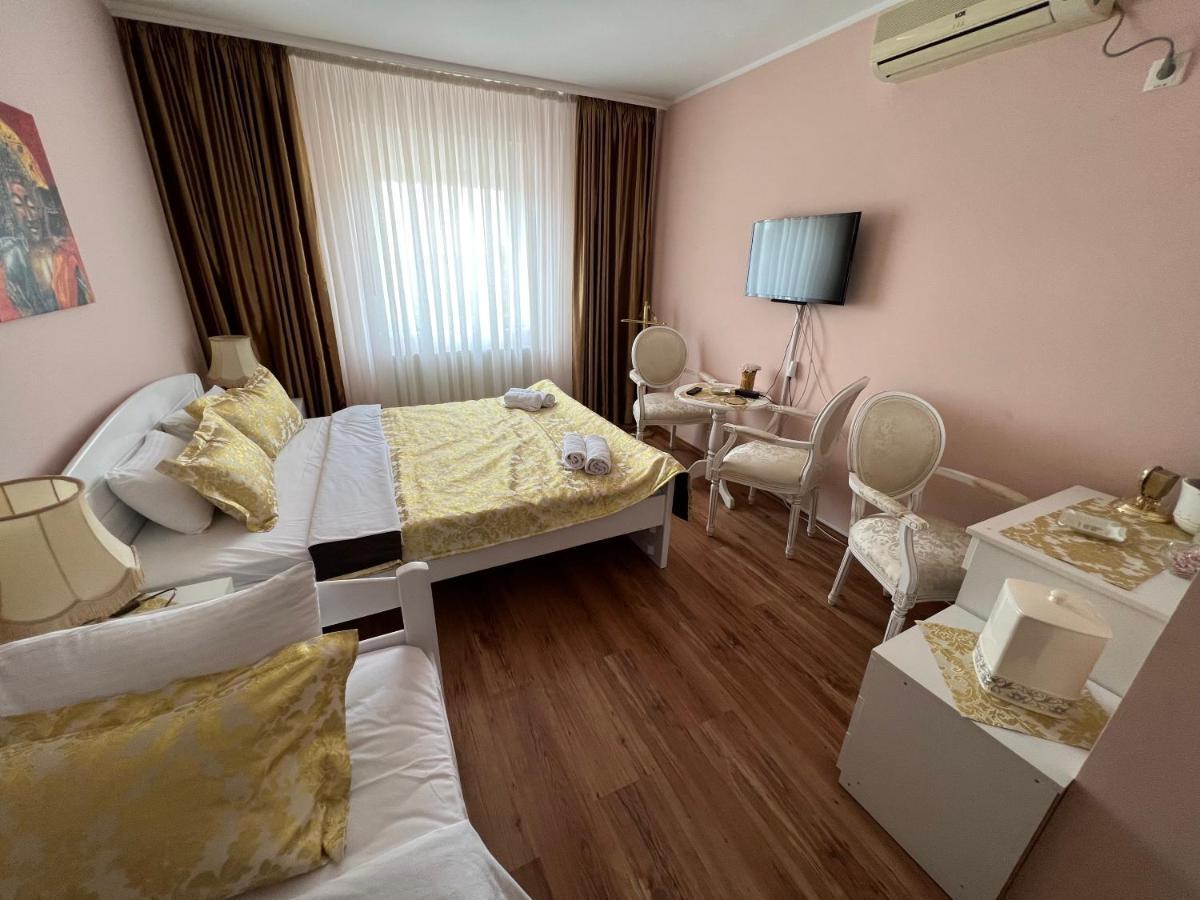 Motel Restoran Sunce Sremska Kamenica ภายนอก รูปภาพ
