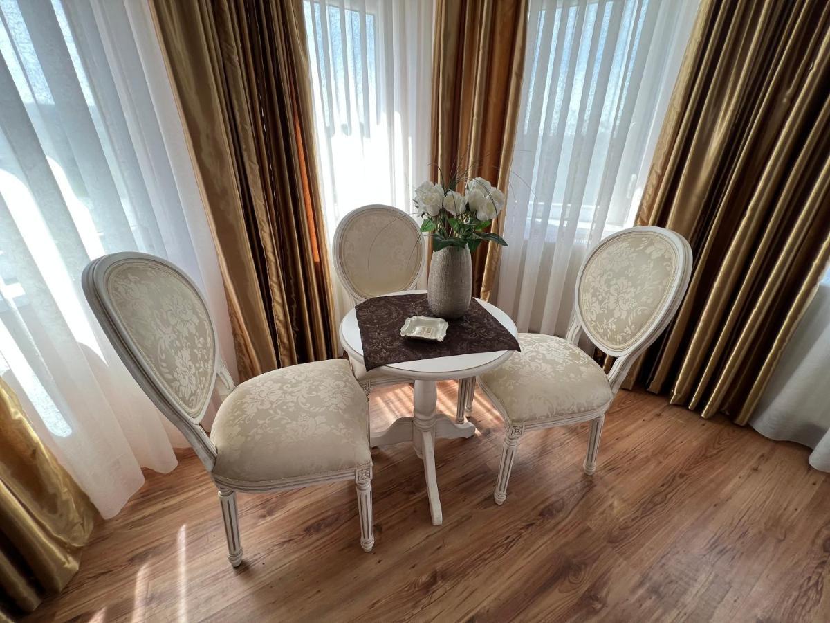 Motel Restoran Sunce Sremska Kamenica ภายนอก รูปภาพ