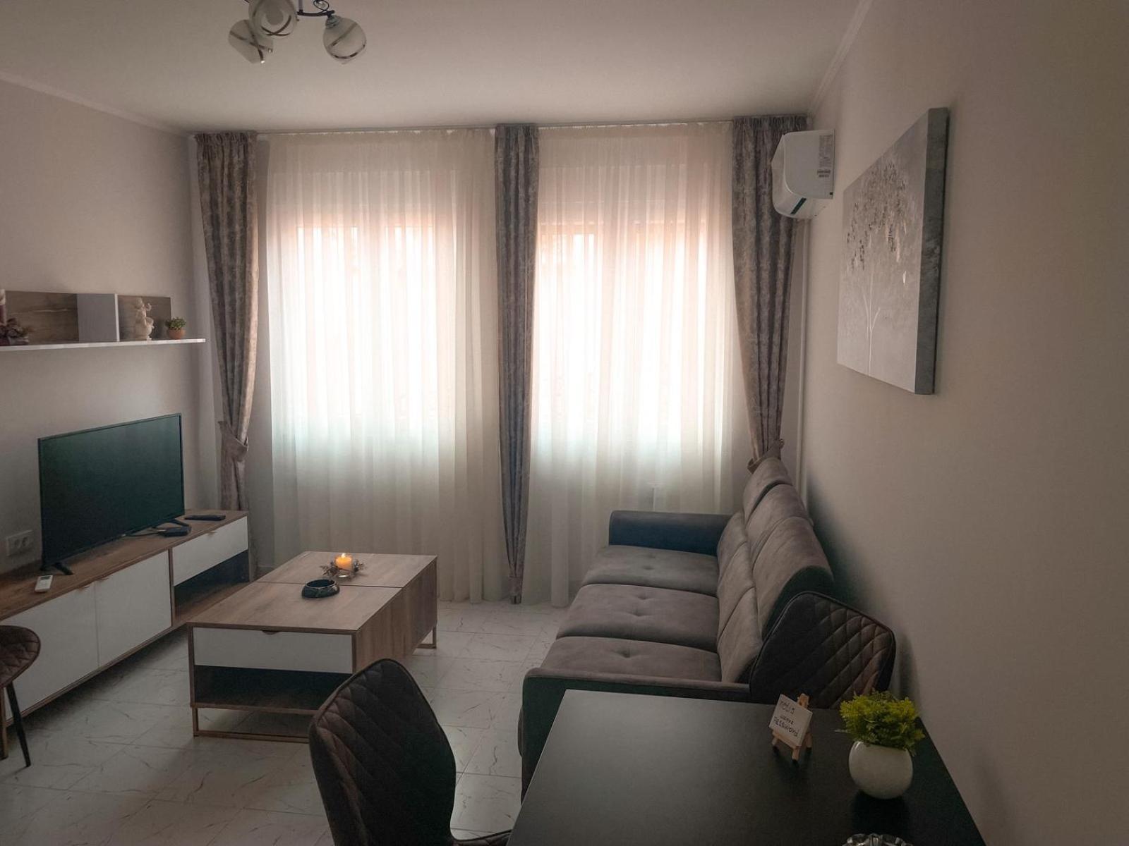 Motel Restoran Sunce Sremska Kamenica ภายนอก รูปภาพ