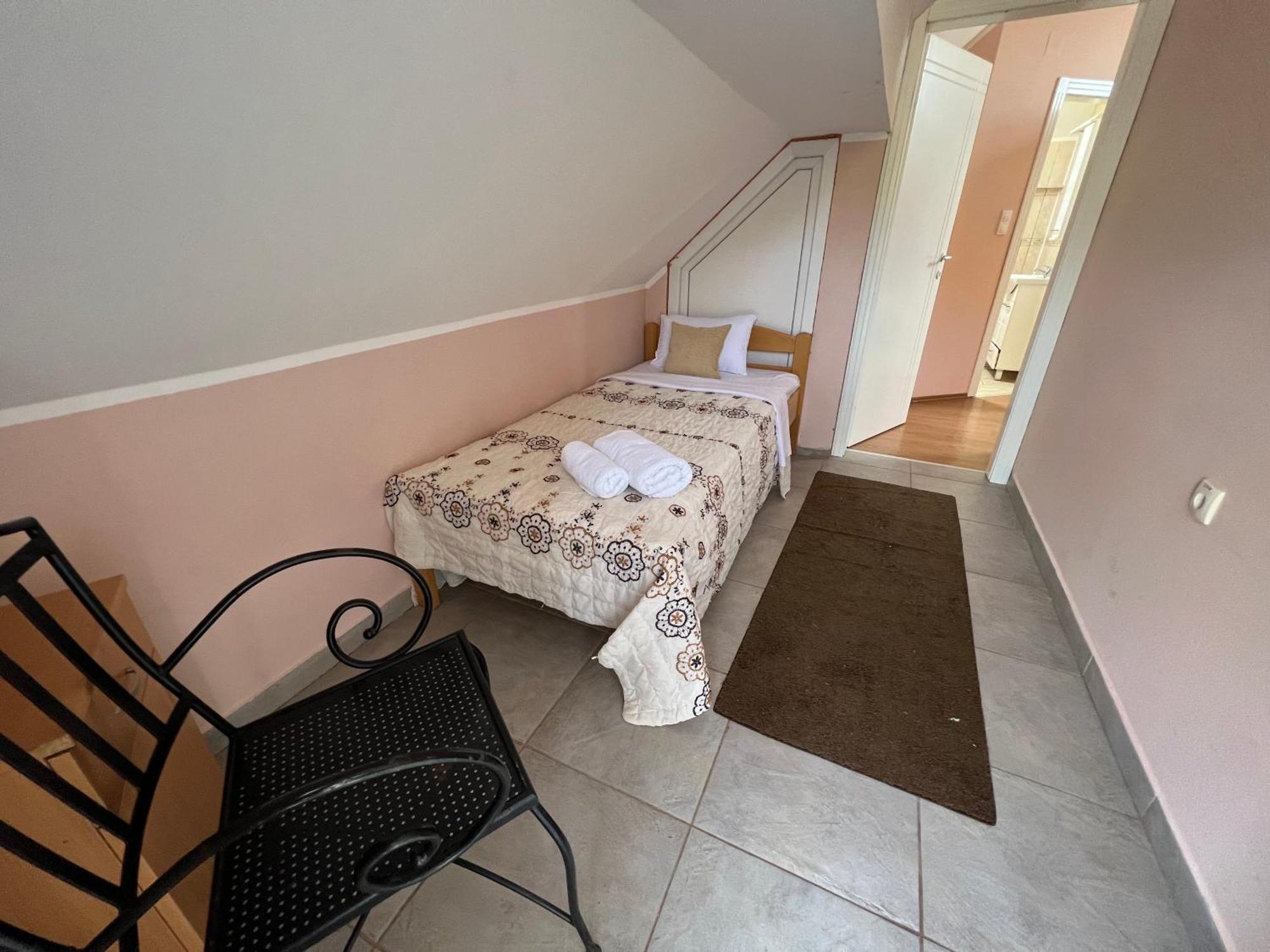 Motel Restoran Sunce Sremska Kamenica ภายนอก รูปภาพ