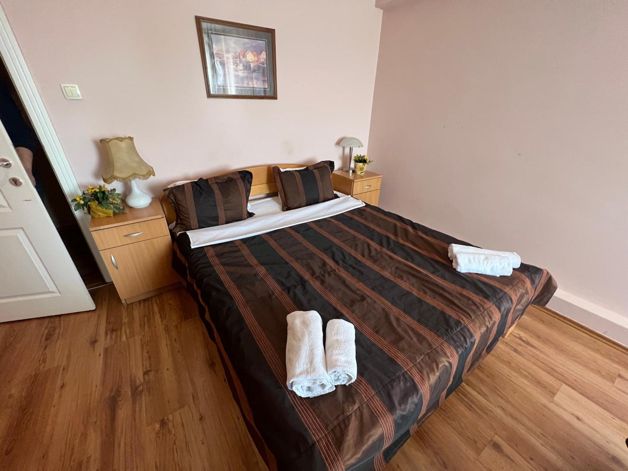 Motel Restoran Sunce Sremska Kamenica ภายนอก รูปภาพ