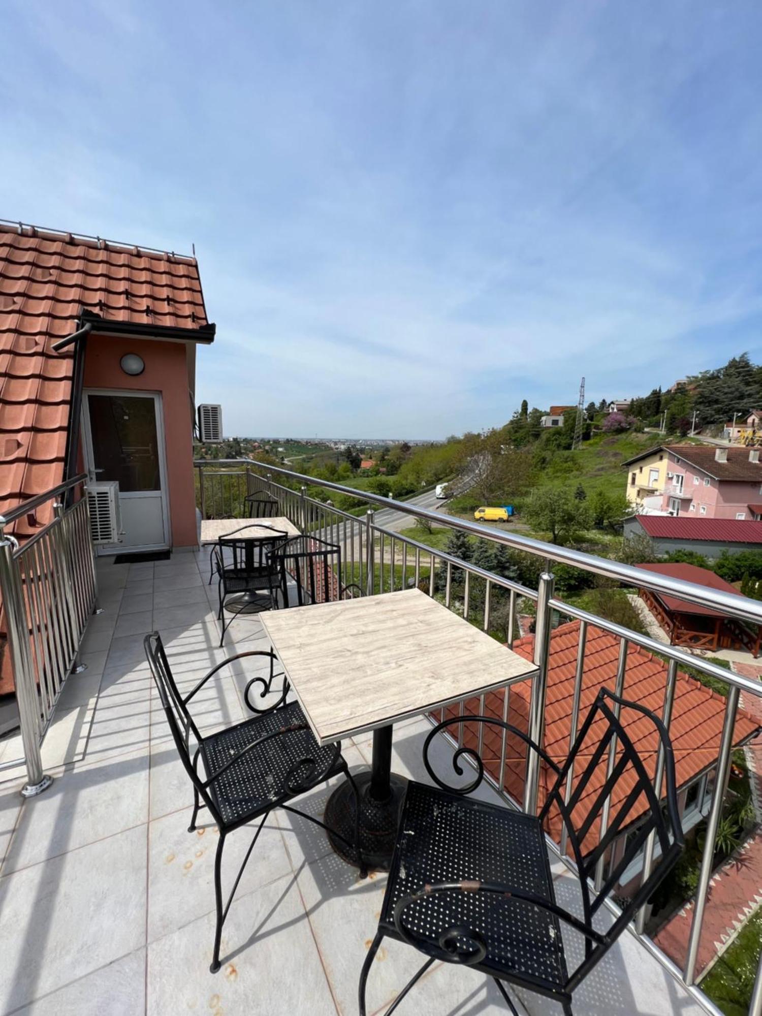 Motel Restoran Sunce Sremska Kamenica ภายนอก รูปภาพ