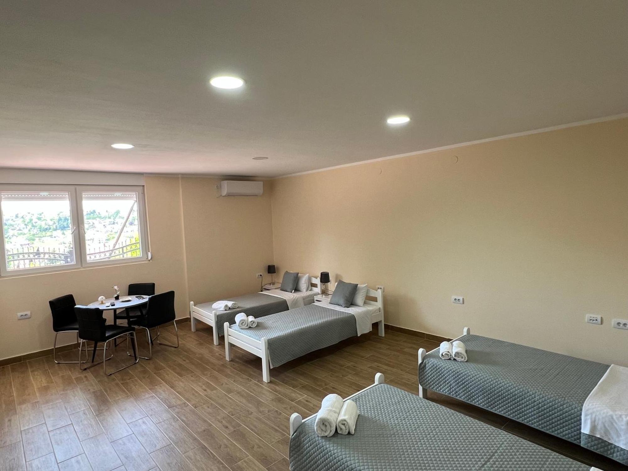 Motel Restoran Sunce Sremska Kamenica ภายนอก รูปภาพ
