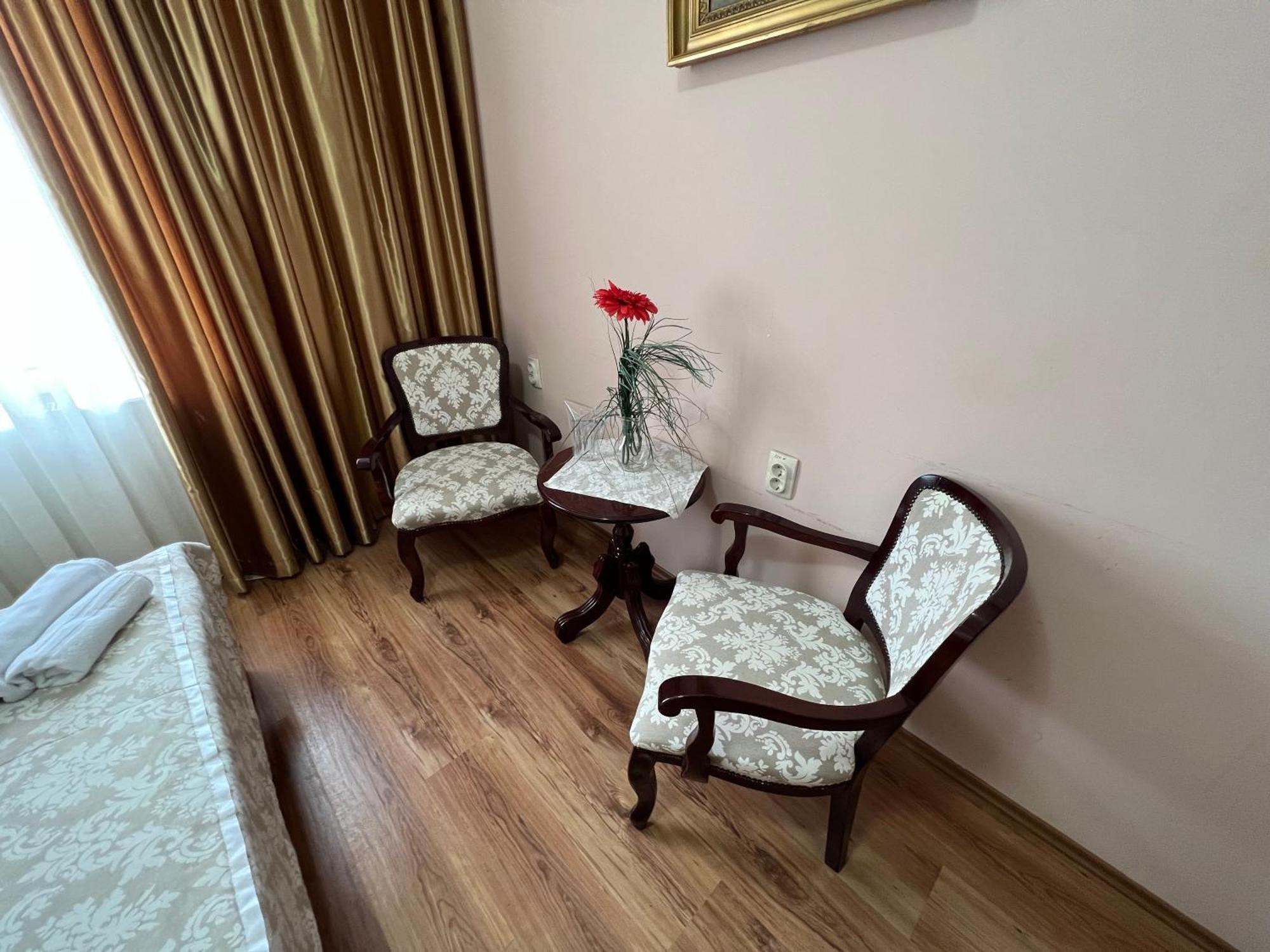 Motel Restoran Sunce Sremska Kamenica ภายนอก รูปภาพ